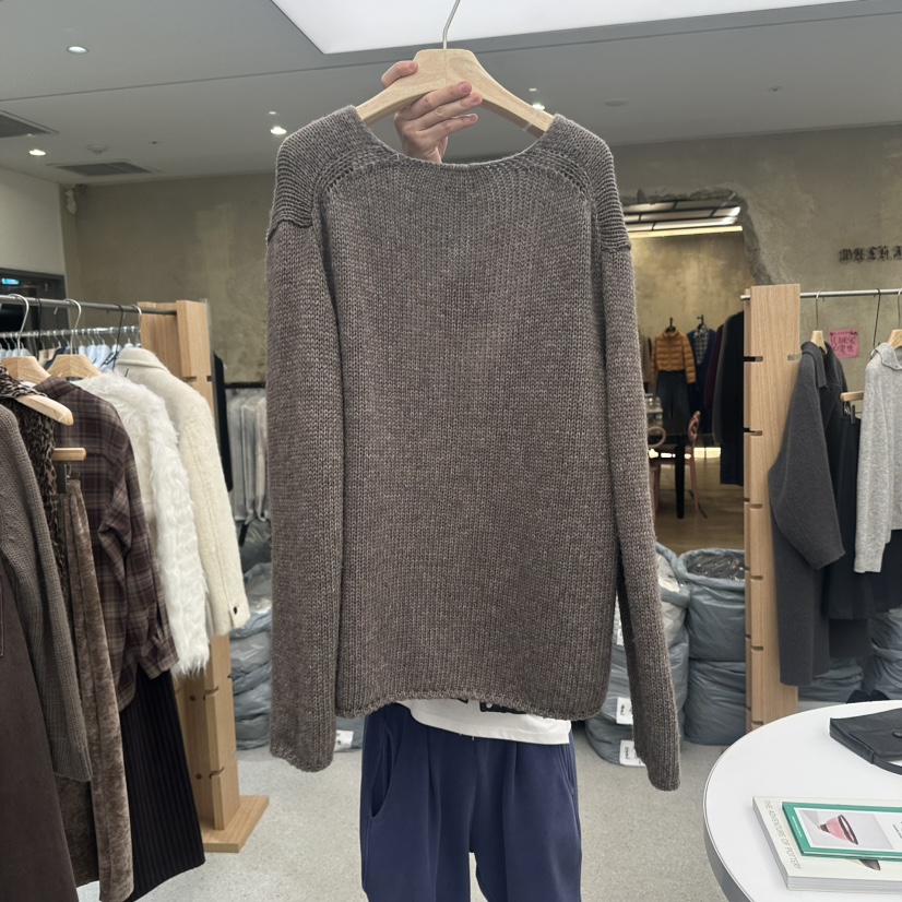 UTRE東大門代購女士新品時尚推薦真品休閑人氣熱賣毛衣深V領UTRE毛衣