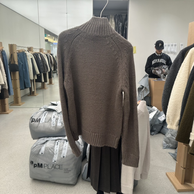 UTRE韓國直郵女士新品休閑人氣推薦時尚熱賣毛衣半拉鏈高領UTRE毛衣