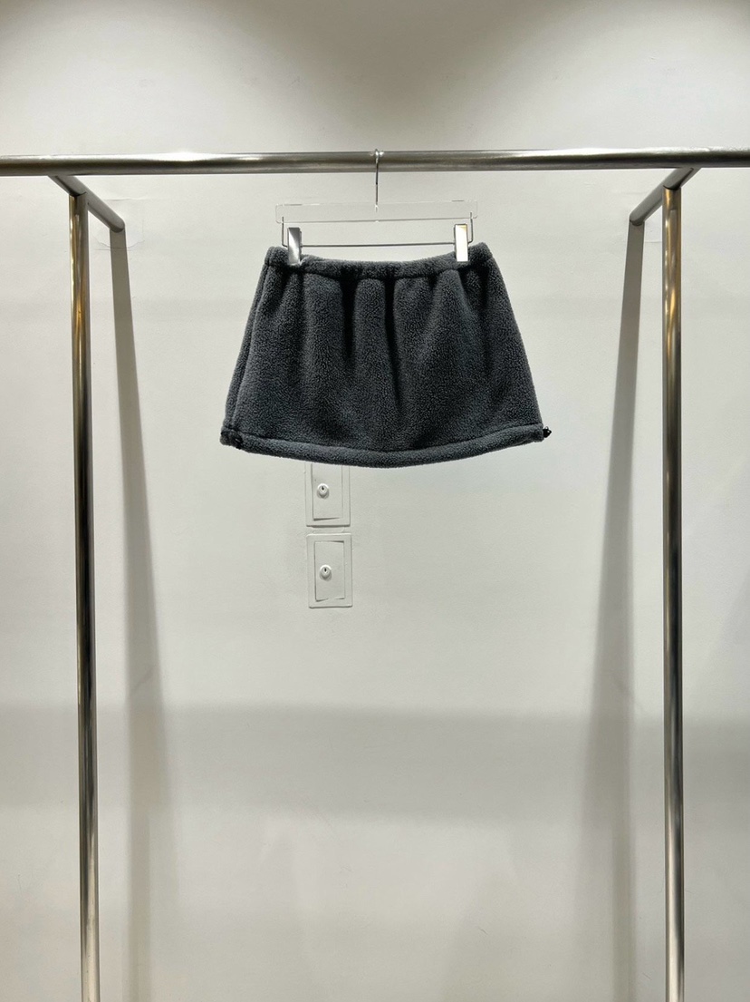 CESTLAVIE韓國直郵女裝新款真品熱賣休閑短裙迷你裙雙層絨CESTLAVIE短裙