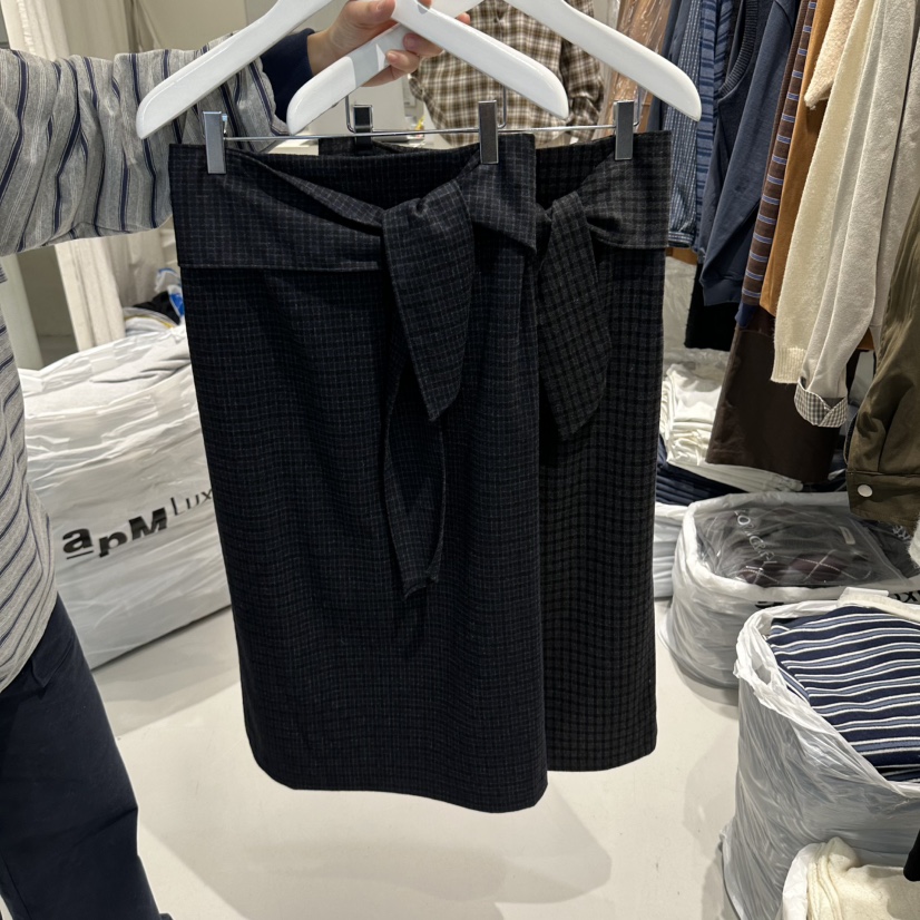 LORING RE I東大門直郵女裝新品休閑推薦真品人氣時尚長裙LORING RE-I/BARE長裙