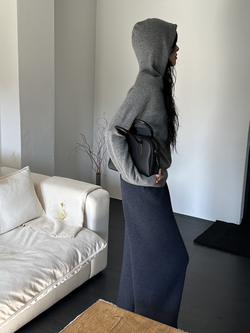 LE VASE東大門實拍女士新品時尚真品熱賣針織衫浣熊連帽LE VASE針織衫