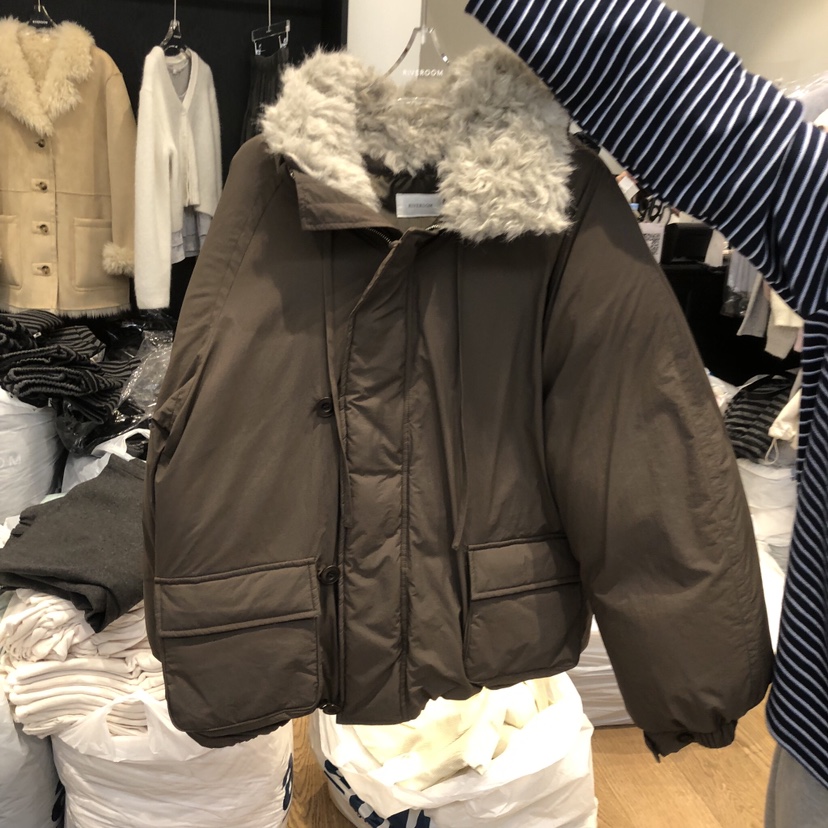 RIVEROOM東大門直郵女裝新款真品人氣推薦短款羽絨服鵝絨RIVEROOM短款羽絨服圖色2