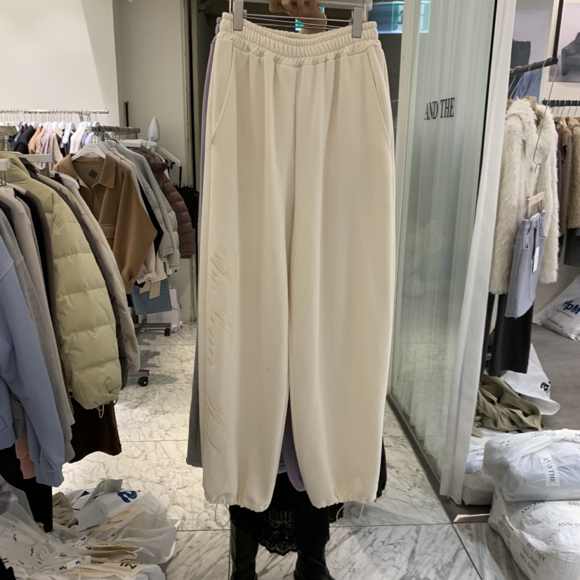VENIR-A韓國代購女士新款人氣推薦時尚熱賣休閑褲加絨刺繡VENIR-A休閑褲圖色3