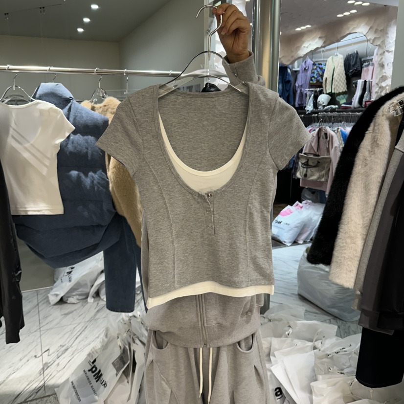 VIRKIN東大門直郵女裝新品推薦真品時尚人氣休閑熱賣T恤撞色VIRKINT恤圖色2