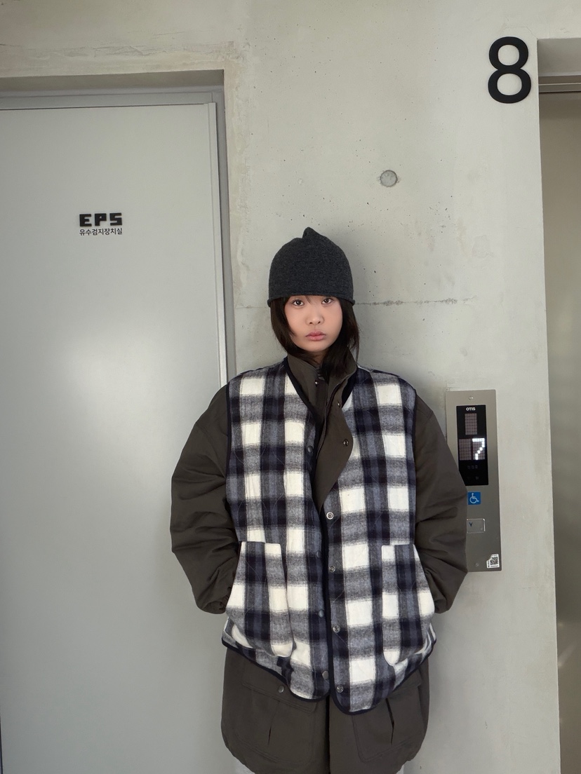 OLI EDIT韓國代購女裝新款真品人氣推薦熱賣時尚休閑馬甲OLI EDIT馬甲圖色2