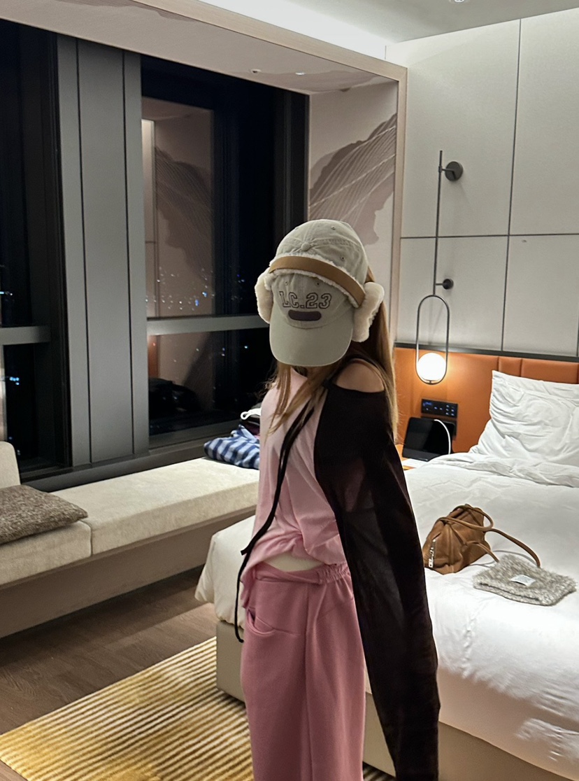 ZEROZERO東大門直郵女裝新品人氣推薦時尚熱賣休閑長袖T恤ZEROZERO長袖T恤