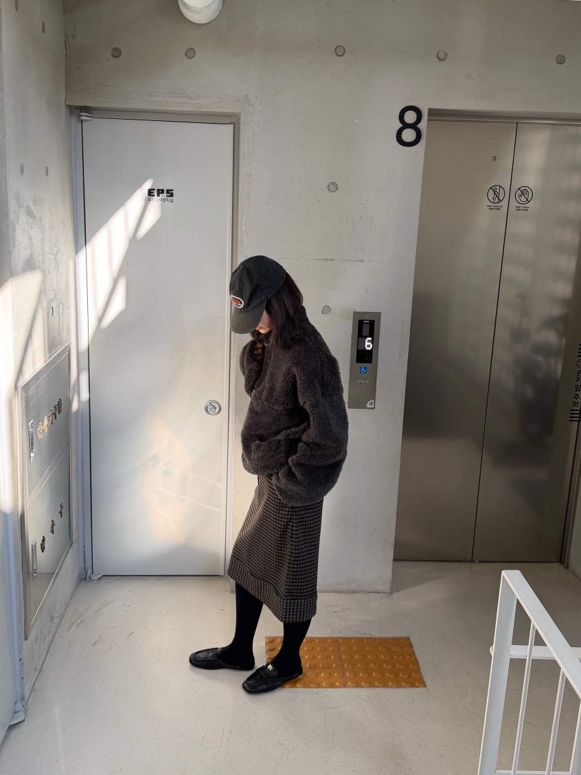 OLI EDIT東大門實拍女裝新款真品人氣休閑推薦時尚熱賣衛衣OLI EDIT衛衣