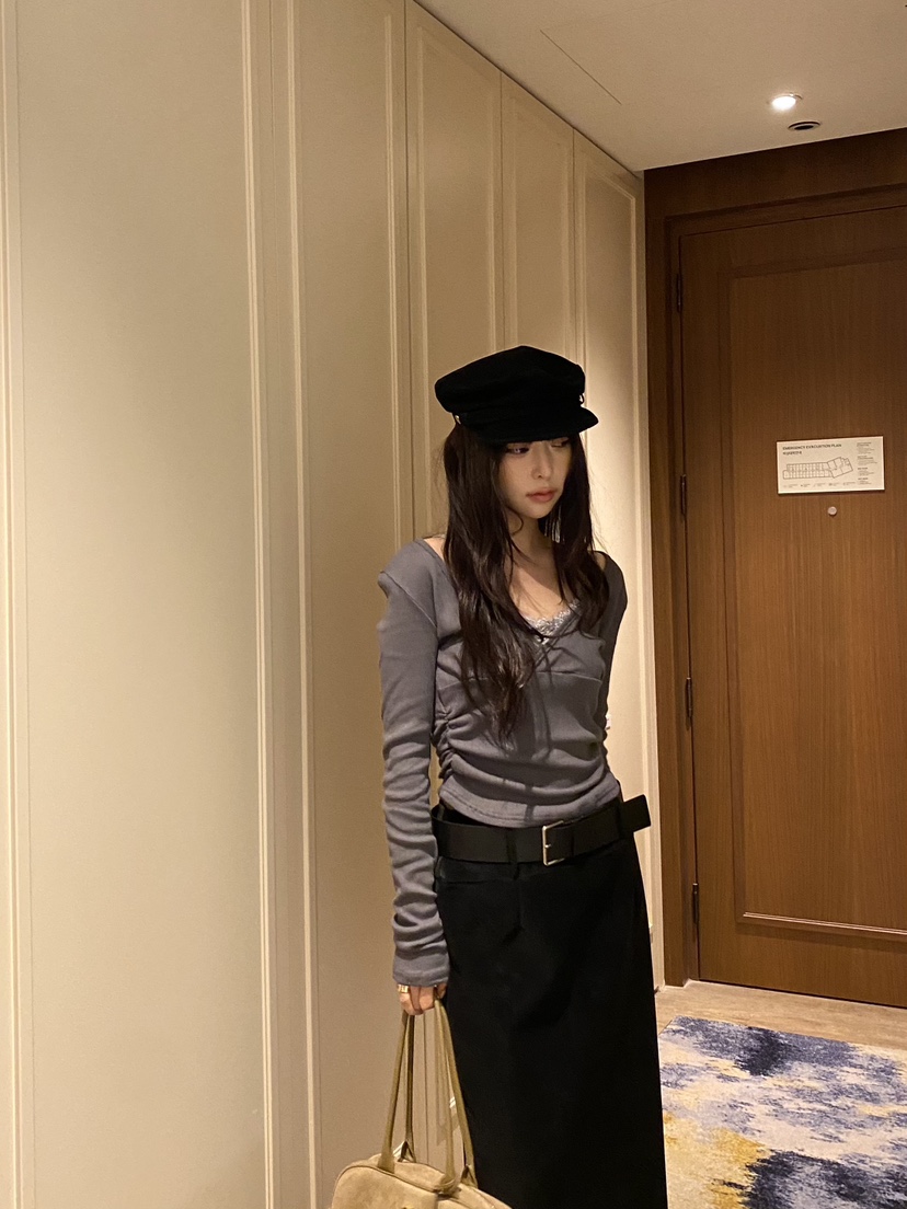 FOUREIGHT東大門直郵女裝新品休閑時尚真品推薦人氣長袖T恤FOUR EIGHT長袖T恤