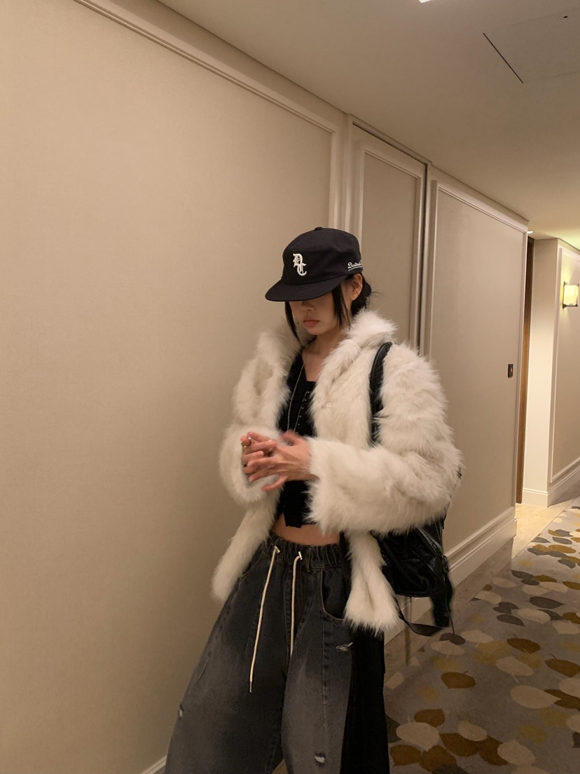 BADCALM東大門直郵女士新款人氣時尚休閑短款大衣毛皮絎縫BADCALM短款大衣