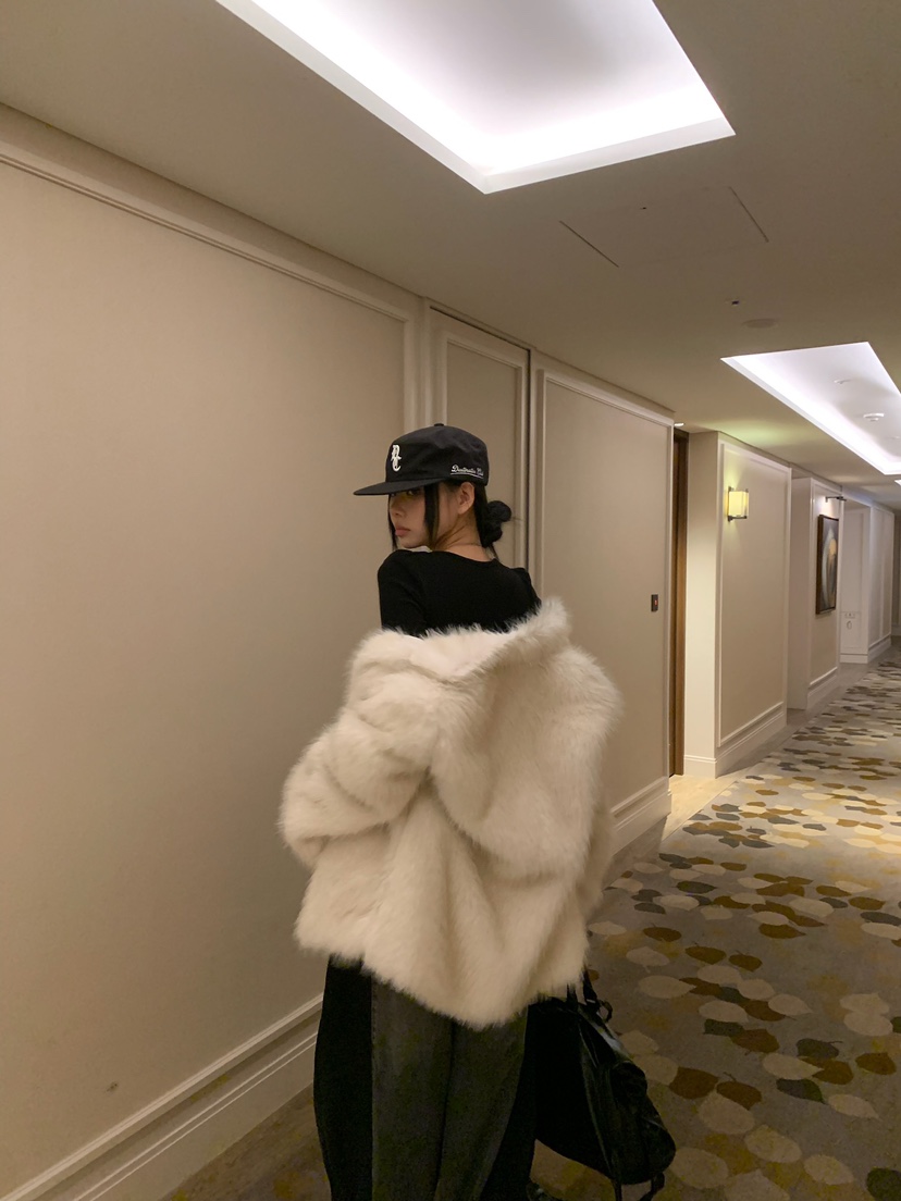 BADCALM東大門直郵女士新款人氣時尚休閑短款大衣毛皮絎縫BADCALM短款大衣