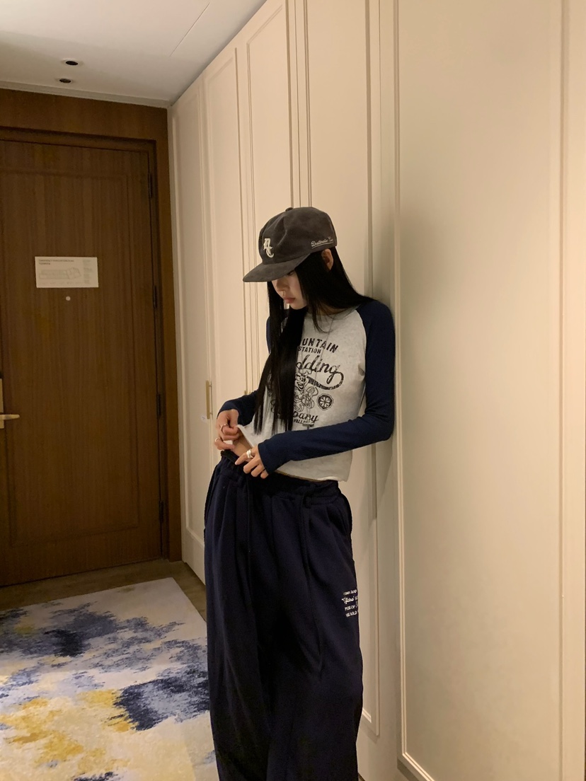 BADCALM韓國直郵女裝新品推薦休閑時尚熱賣休閑褲字母腰帶BADCALM休閑褲