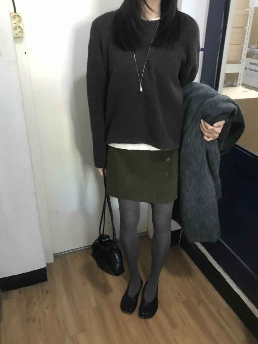 LOFN東大門代購女裝新品真品休閑時尚熱賣推薦人氣短裙絨LOFN短裙