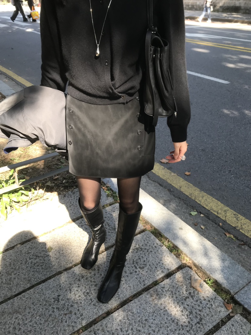 LOFN東大門代購女裝新品真品休閑時尚熱賣推薦人氣短裙絨LOFN短裙