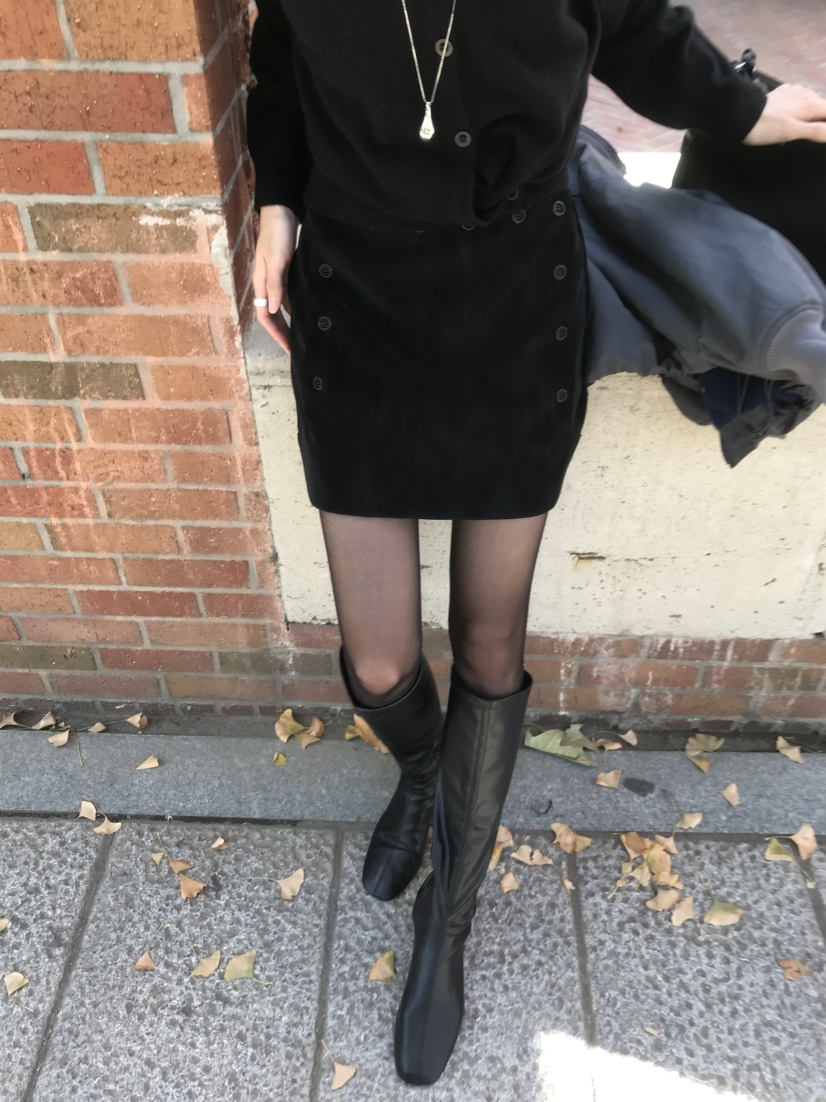 LOFN東大門代購女裝新品真品休閑時尚熱賣推薦人氣短裙絨LOFN短裙