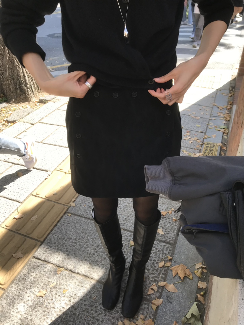 LOFN東大門代購女裝新品真品休閑時尚熱賣推薦人氣短裙絨LOFN短裙