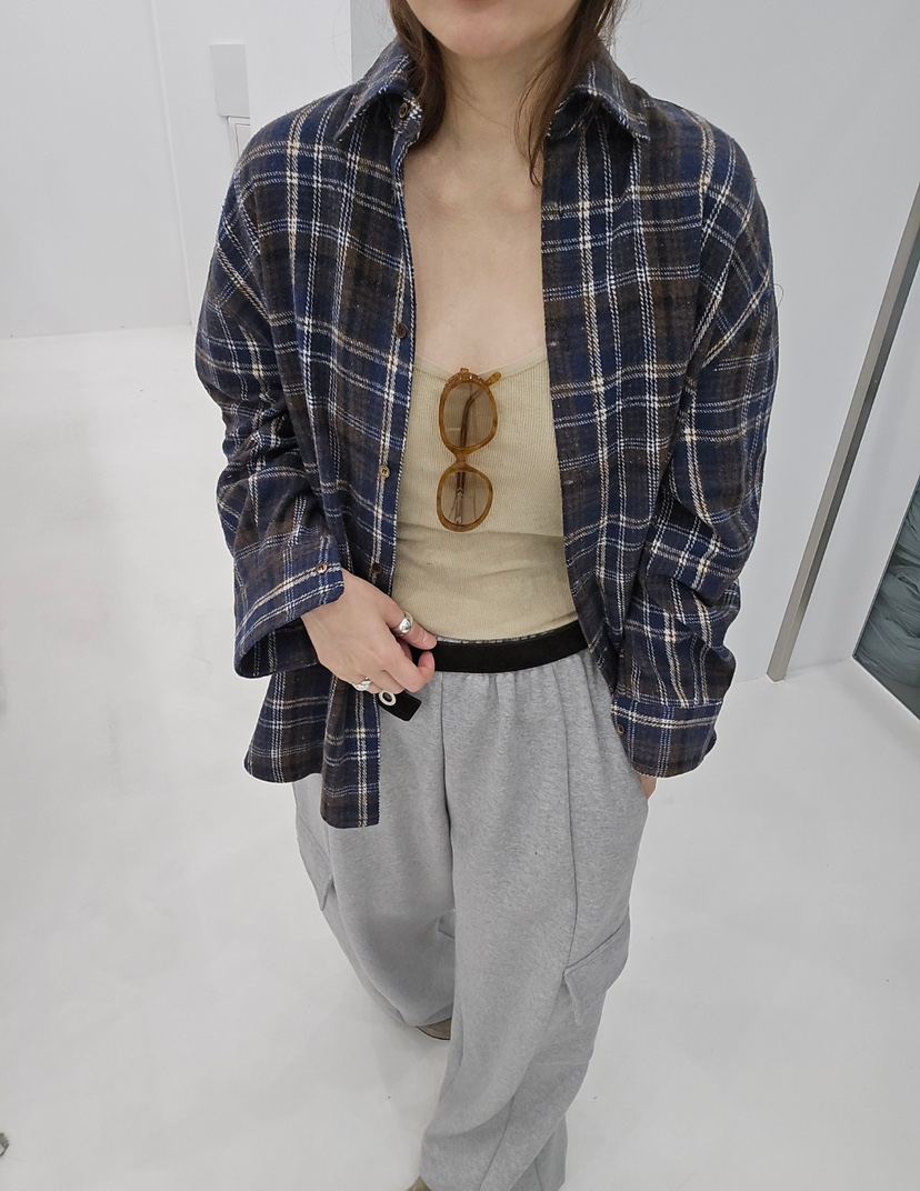 J SHOP韓國直郵女裝新品熱賣推薦時尚襯衫蕾絲衫保暖格子J_SHOP襯衫/蕾絲衫
