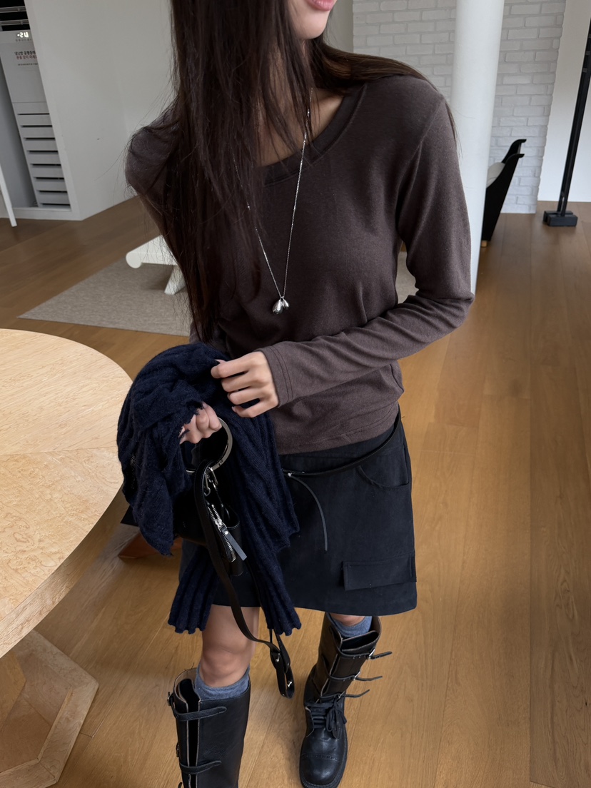 SPECIAL東大門代購女士新品休閑推薦熱賣人氣長袖T恤深U領SPECIAL長袖T恤