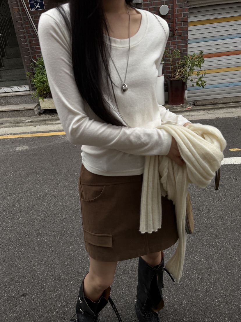 SPECIAL東大門代購女士新品休閑推薦熱賣人氣長袖T恤深U領SPECIAL長袖T恤