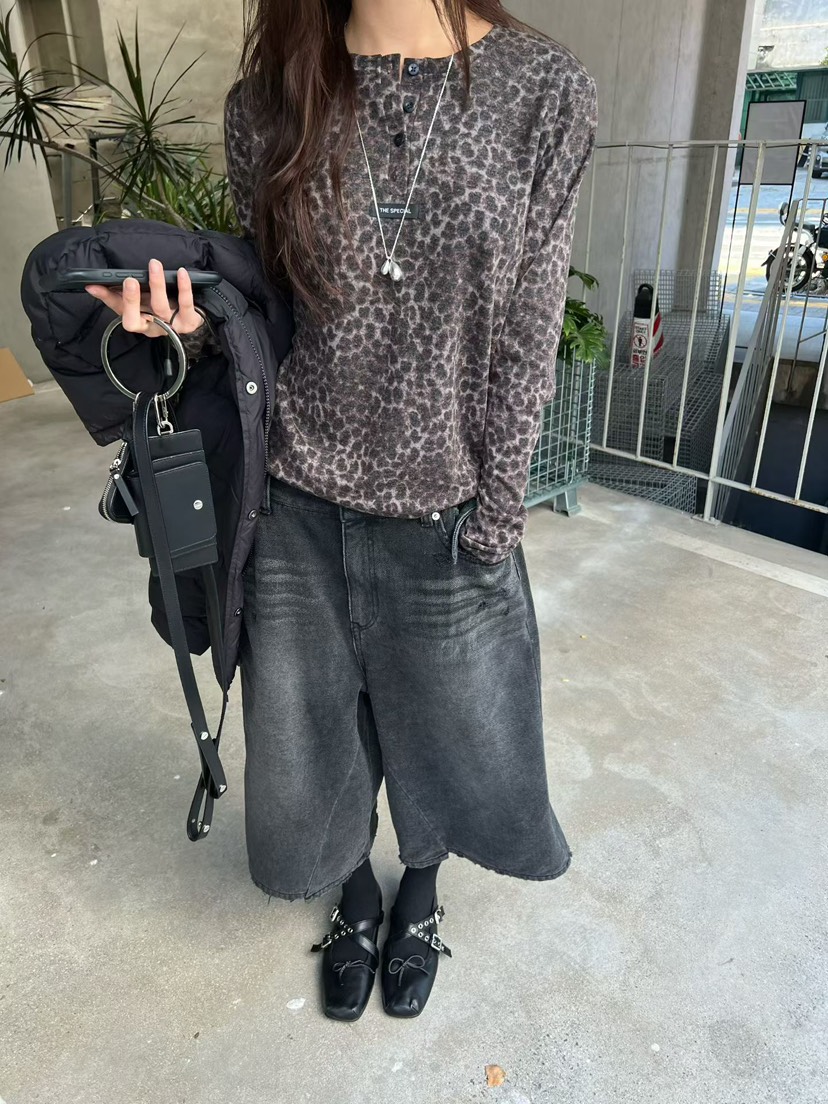 SPECIAL韓國代購女裝新款人氣休閑時尚推薦長袖T恤豹紋紐扣SPECIAL長袖T恤