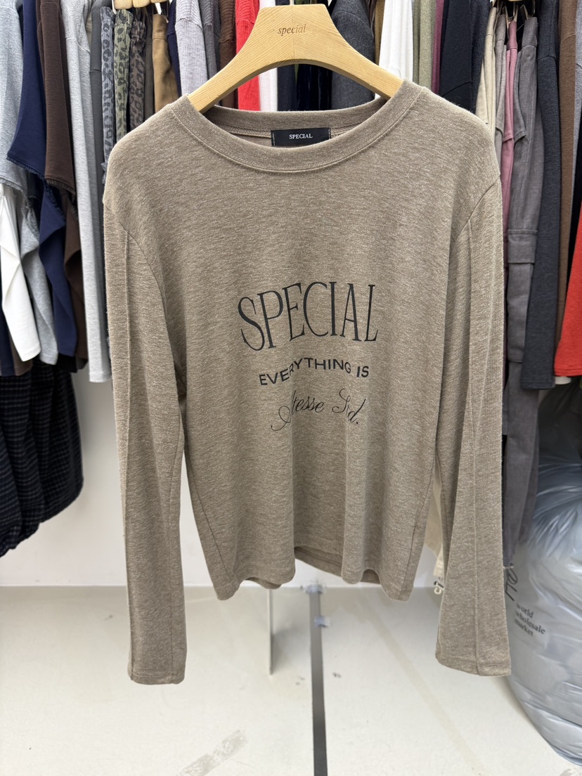 SPECIAL東大門代購女裝新品人氣熱賣推薦時尚真品長袖T恤SPECIAL長袖T恤圖色4