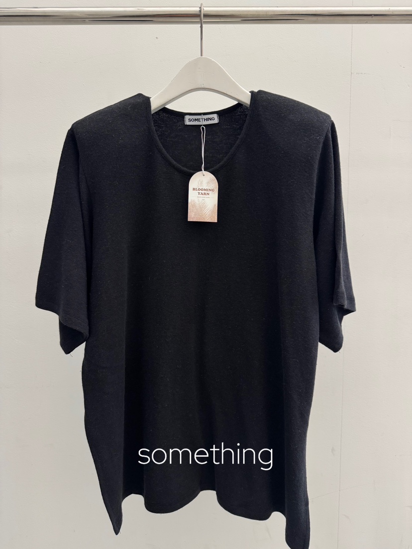 SOMETHING-L/FANCY東大門直郵女士新品人氣熱賣T恤安哥拉SOMETHING-L/FANCYT恤圖色5黑色
