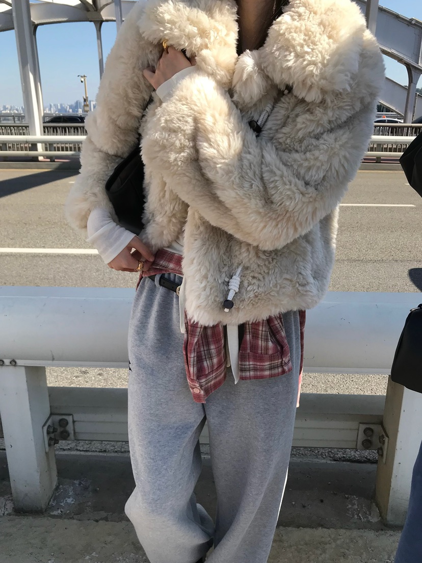 ESCHER東大門代購女裝新品真品職業推薦熱賣休閑短款大衣ESCHER短款大衣