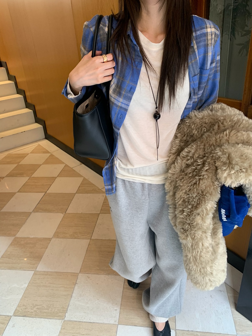 ESCHER韓國代購女士新款熱賣推薦人氣休閑時尚襯衫蕾絲衫ESCHER襯衫/蕾絲衫