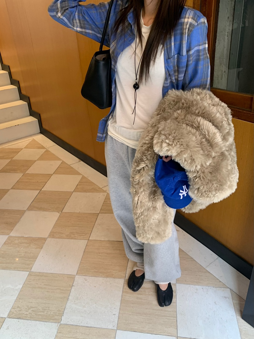 ESCHER韓國代購女士新款熱賣推薦人氣休閑時尚襯衫蕾絲衫ESCHER襯衫/蕾絲衫