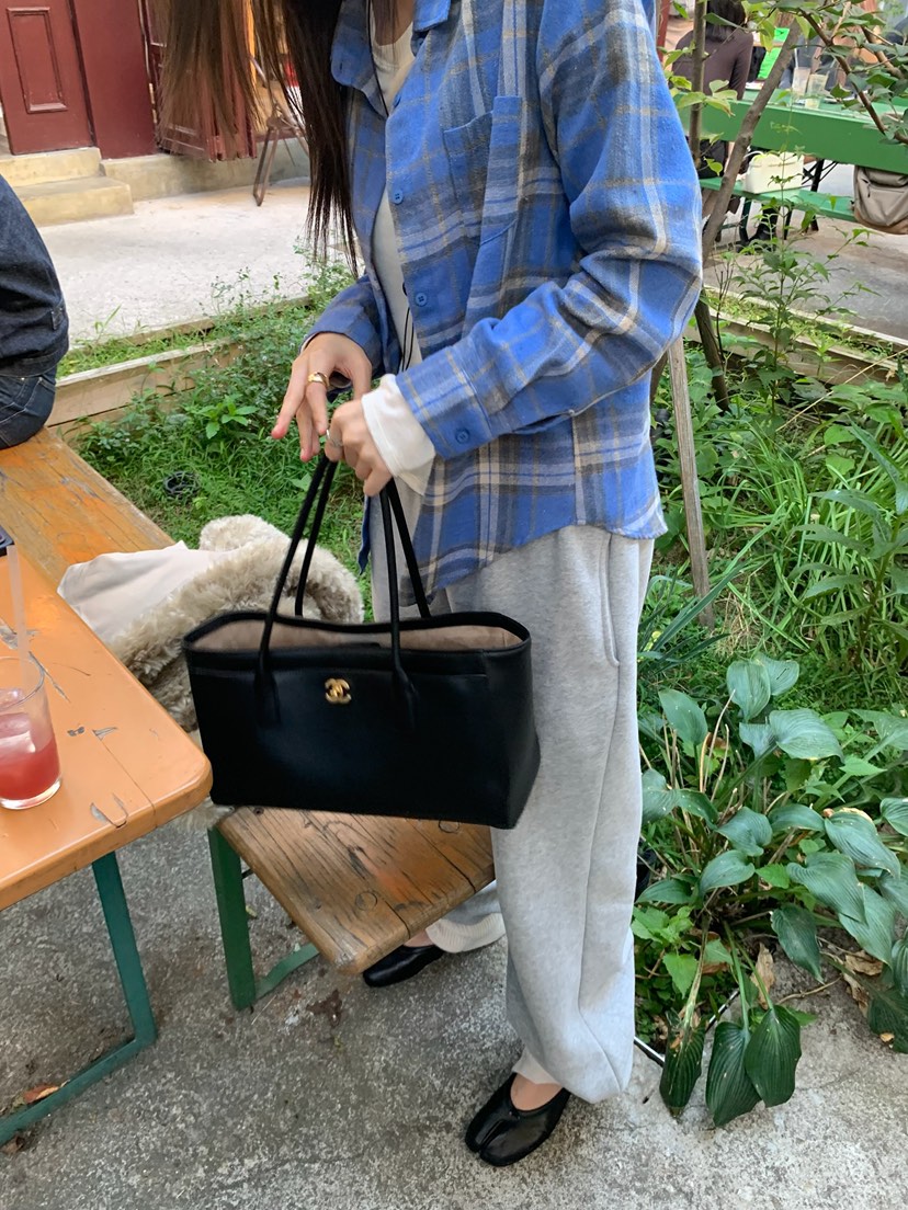 ESCHER韓國代購女士新款熱賣推薦人氣休閑時尚襯衫蕾絲衫ESCHER襯衫/蕾絲衫