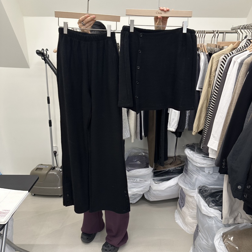 OREE韓國直郵女士新款真品休閑熱賣職業推薦時尚人氣套裝Oree套裝圖色2黑色