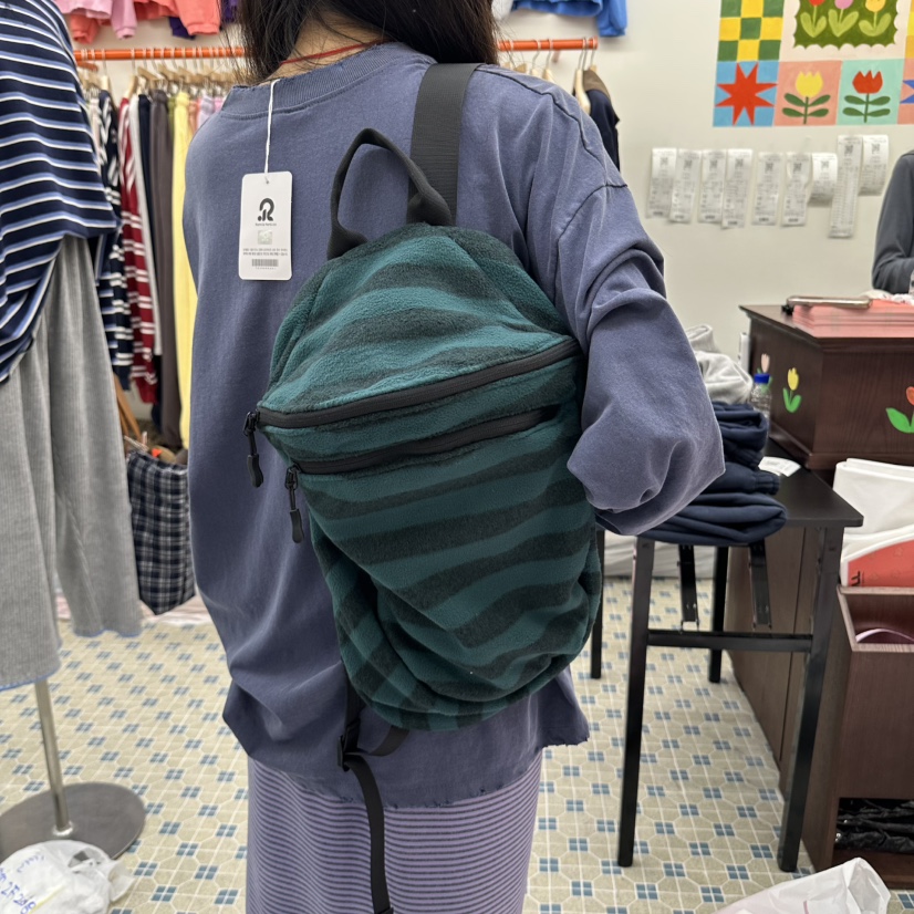 TOLL韓國代購女裝新款人氣真品時尚推薦休閑雙肩背包抓絨TOLL雙肩背包圖色2