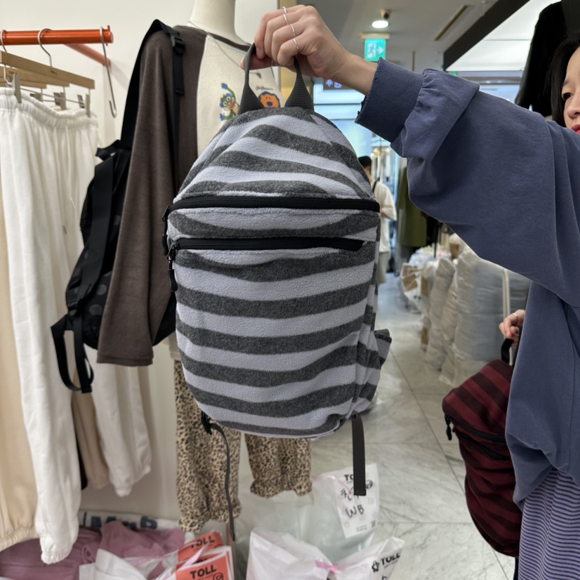 TOLL韓國代購女裝新款人氣真品時尚推薦休閑雙肩背包抓絨TOLL雙肩背包圖色4