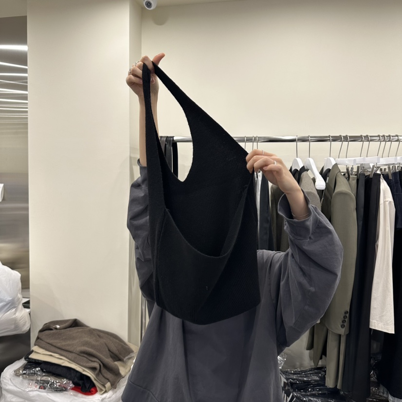 OUTFIT/SOAP AMD WATER東大門代購女士新款人氣吊帶背心OUTFIT/SOAP AMD WATER吊帶/背心