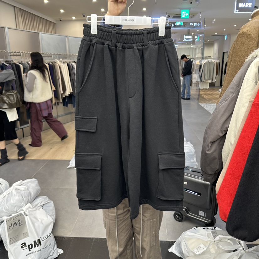 OUTLANDER東大門實拍女士新品人氣職業熱賣休閑短褲加絨抓絨OUTLANDER短褲圖色3黑色