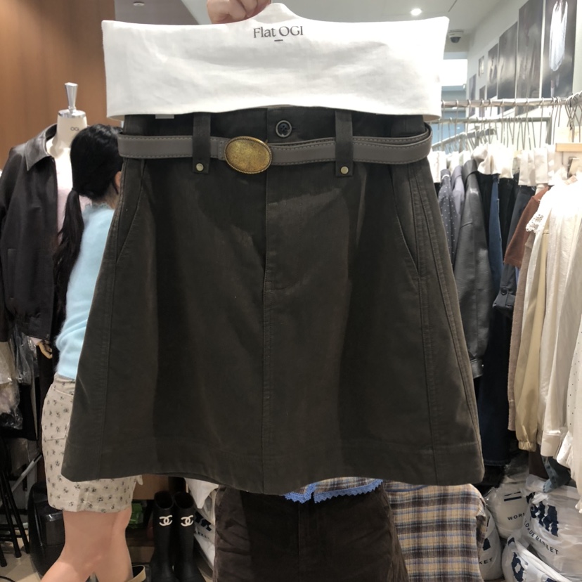 FLAT OGI東大門代購女裝新品休閑熱賣人氣真品短裙包含腰帶FLat OGI短裙圖色1卡其