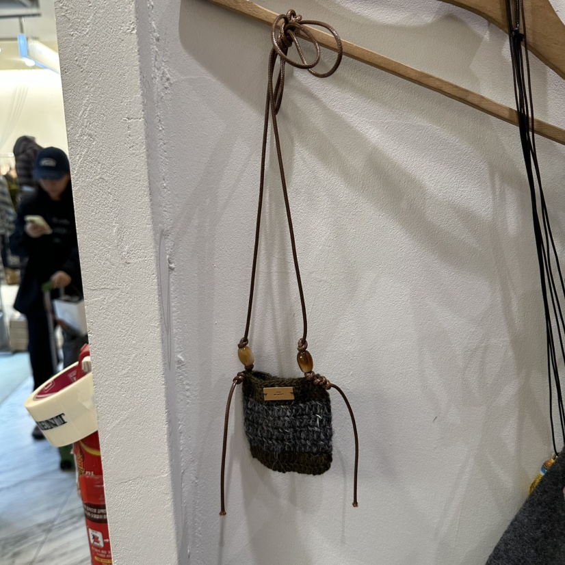 OURMOMENT東大門代購女裝新品熱賣推薦休閑單肩斜跨包迷你包OURMOMENT單肩/斜跨包
