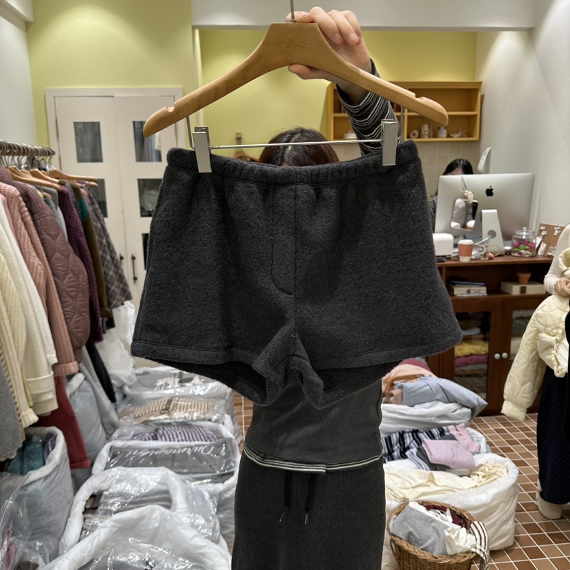 OURMOMENT東大門代購女士新品休閑人氣真品時尚推薦熱賣短褲OURMOMENT短褲圖色3