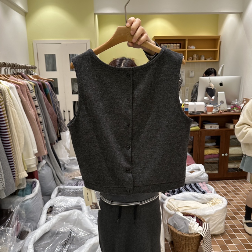 OURMOMENT東大門實拍女士新品推薦人氣休閑吊帶背心兩面穿OURMOMENT吊帶/背心