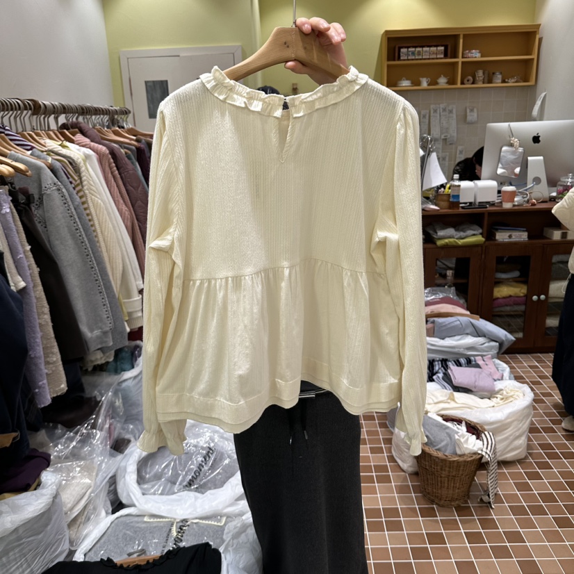 OURMOMENT東大門代購女裝新品熱賣真品休閑人氣襯衫蕾絲衫OURMOMENT襯衫/蕾絲衫