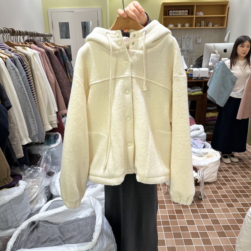 OURMOMENT東大門代購女裝新品休閑時尚推薦真品人氣短款大衣OURMOMENT短款大衣圖色1