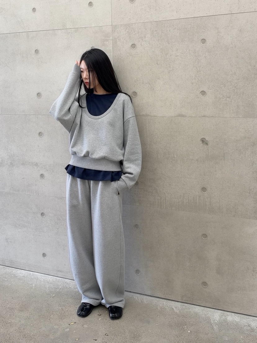 ELIA韓國代購女士新款時尚休閑真品熱賣推薦人氣衛衣深U領ELIA STUDIO衛衣