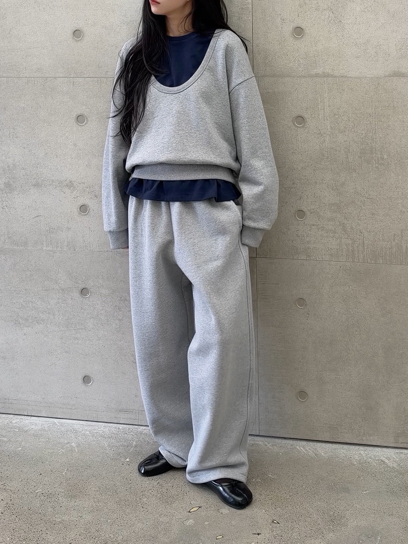 ELIA韓國代購女士新款時尚休閑真品熱賣推薦人氣衛衣深U領ELIA STUDIO衛衣