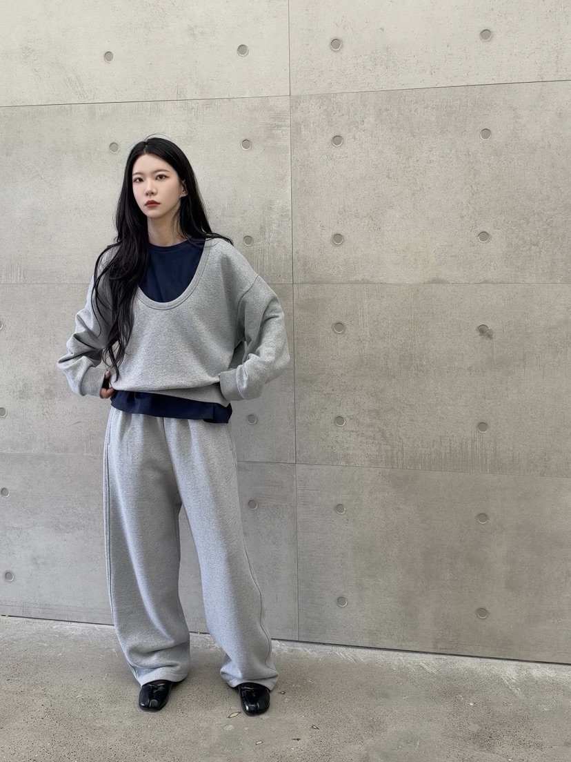 ELIA韓國代購女士新款時尚休閑真品熱賣推薦人氣衛衣深U領ELIA STUDIO衛衣