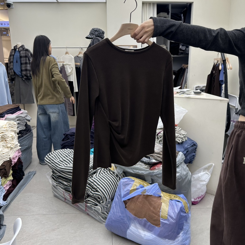 I MFACT韓國直郵女士新品時尚真品熱賣長袖T恤不對稱褶皺I MFACT長袖T恤圖色3