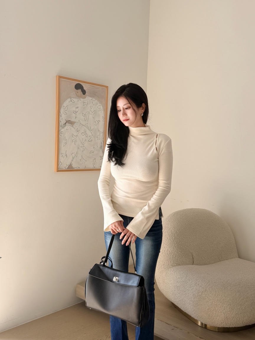 OLIVE TrEE東大門代購女士新款推薦時尚長袖T恤羊絨開衩OLIVE TrEE長袖T恤