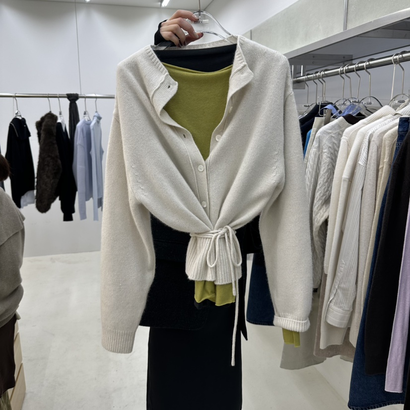PREV.東大門實拍女裝新品人氣休閑推薦真品針織衫不含內搭PREV.針織衫圖色1