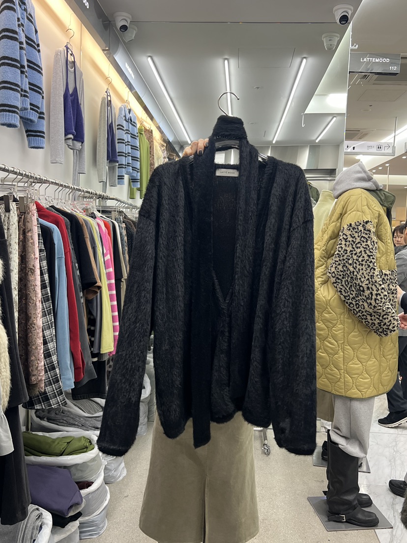 LATTEMOOD韓國直郵女士新品熱賣真品開衫安哥拉含脖帶開衫LATTEMOOD開衫圖色3黑色