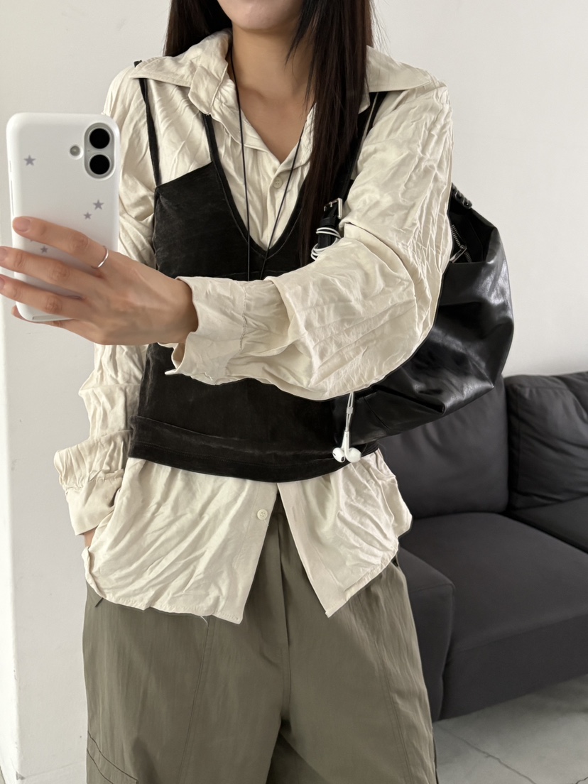 Verbena韓國直郵女裝新款推薦熱賣時尚真品襯衫蕾絲衫皺紋Verbena襯衫/蕾絲衫