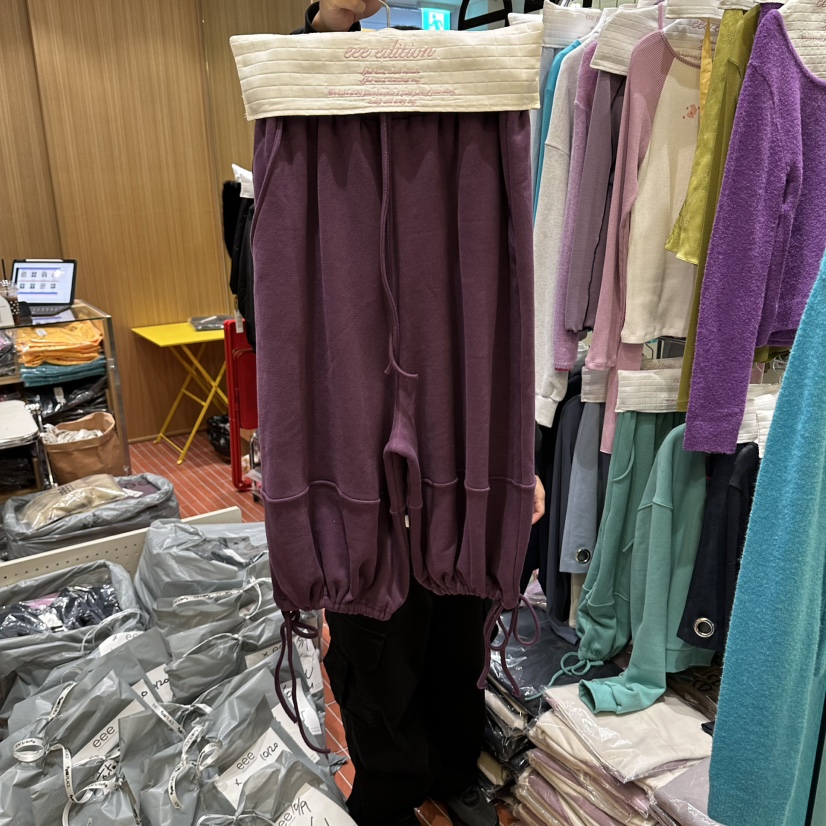 EEE韓國代購女裝新品真品人氣熱賣時尚推薦休閑短褲加絨拉絨EEE短褲圖色2