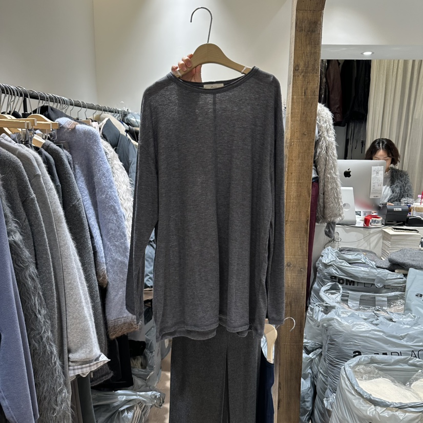 BRUNI/RICOTTA東大門直郵女士新品時尚熱賣推薦休閑長袖T恤BRUNI/RICOTTA長袖T恤圖色2墨色